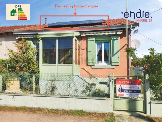 Maison, Commentry