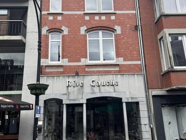 Maison commerciale à Visé