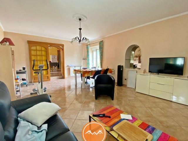 Maison, Commercy