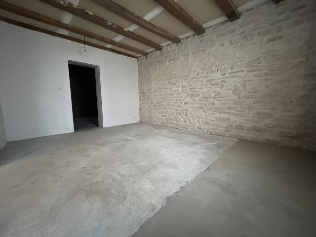 Maison composée de 2 appartements