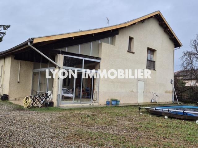 Maison composée de deux appartements