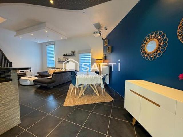 Maison complètement rénovée de 103m², 4 chambres, cuisine équipée, jardin