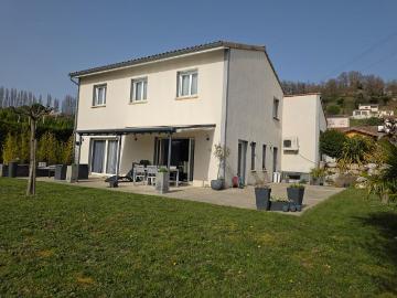 Maison comptemporaine 6 pièces 185 m2