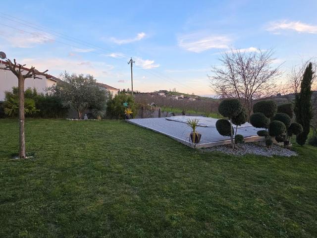 Maison comptemporaine 6 pièces 185 m2