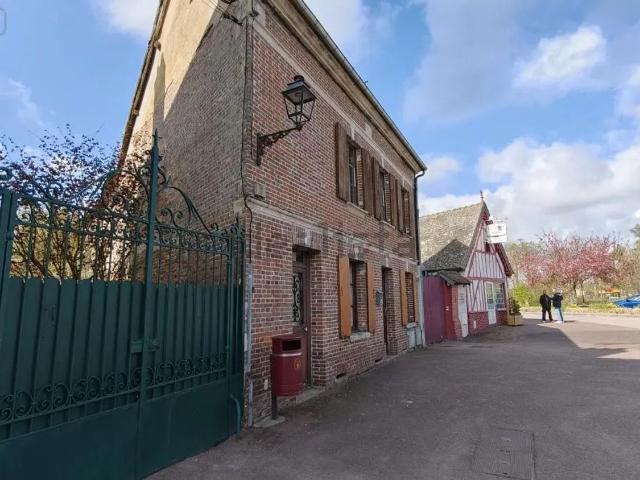Maison, Conches en Ouche