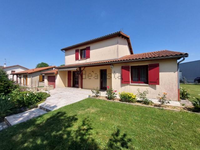 Maison, Confolens