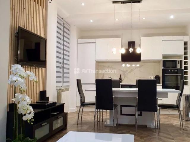 Maison constituée de 3 appartements indépendants