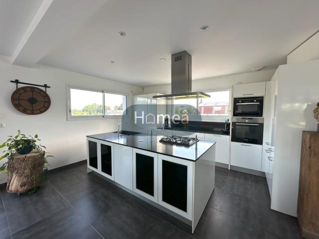 MAISON CONTEMPORAINE 4 CHAMBRES