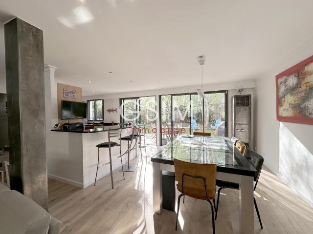Maison contemporaine 5 chambres avec jardin