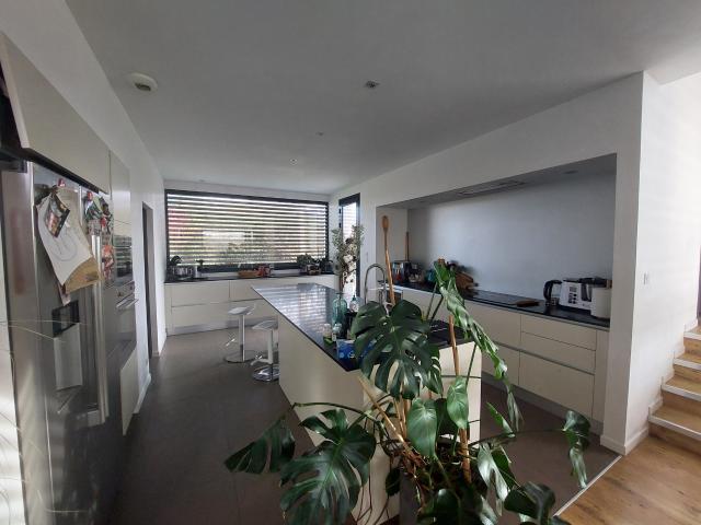 Villa contemporaine 6/7 pièces 220 m2 avec piscine