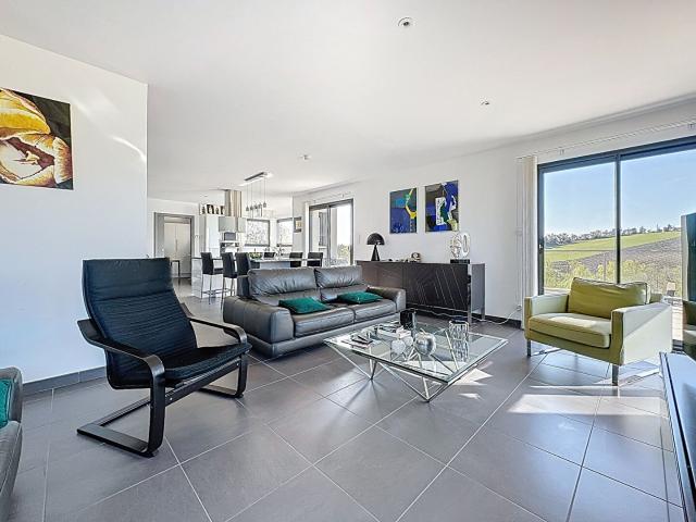 Maison contemporaine 6 pièces à vendre à Nailloux avec vue d. 153m² Nailloux