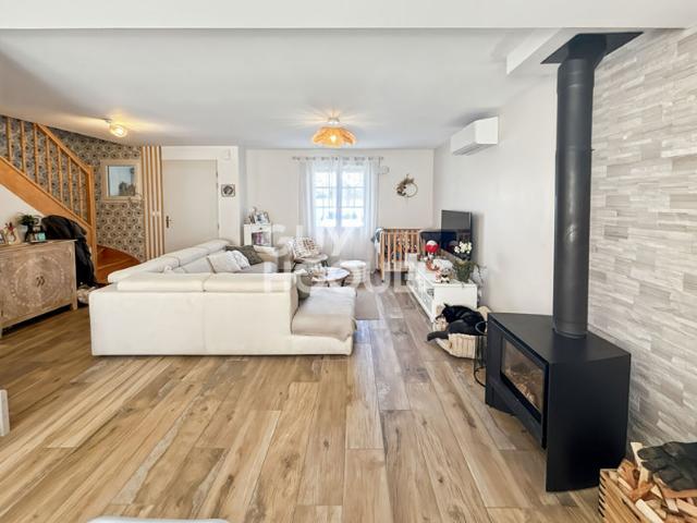Maison contemporaine 6 pièces à vendre à Fontenay Trésigny