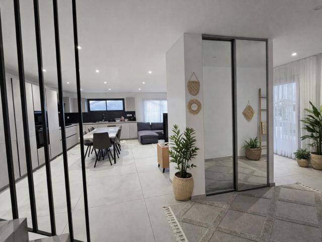 Maison Contemporaine 132m² Saint Maurice L'exil