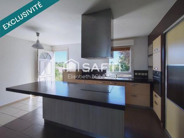 Maison contemporaine 150 m2, 4 chambres, vue dégagée sur les coteaux
