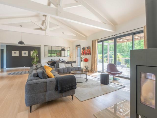 MAISON CONTEMPORAINE 234m2 4 CHAMBRES RARE