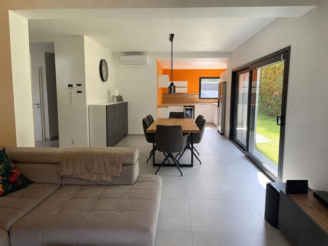 Maison contemporaine à louer à Obersaasheim