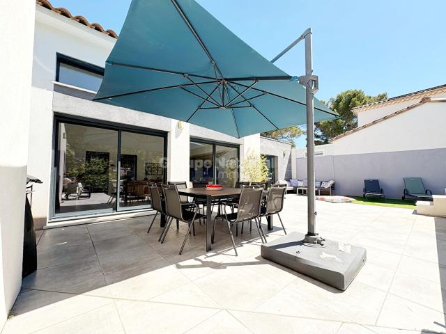 Maison contemporaine à Vendre à Cornillon Confoux Réf 174SAL