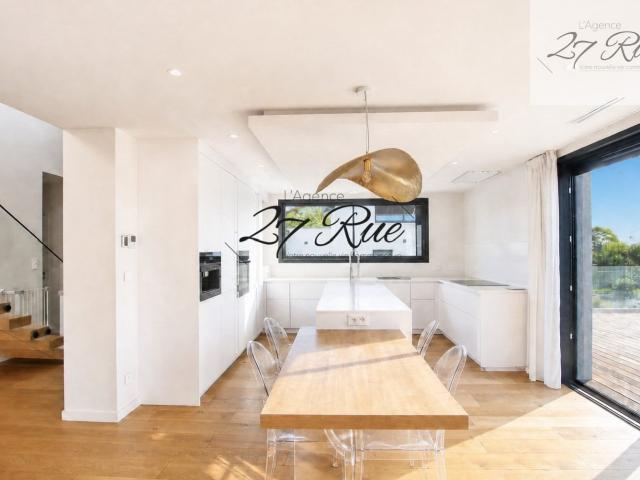 Maison Contemporaine À Vendre Secteur Carbonne – 235 M² – 235m² Carbonne