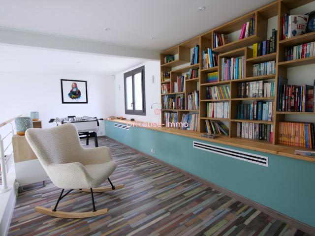 Maison contemporaine au calme grand jardin vue dégagée