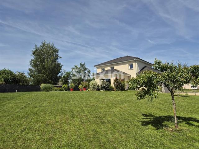 Maison Contemporaine Aux Portes De Dole 195m² Baverans
