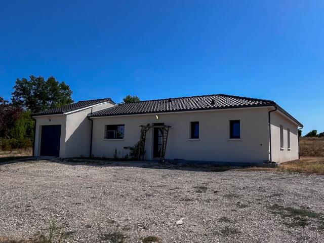 Maison contemporaine avec grand terrain à proximité de Montp. 109m² Saint Rémy