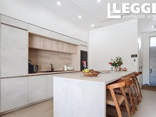 Maison contemporaine avec jardin et piscine – Bordeaux Caudéran – 140 m² – 4 chambres