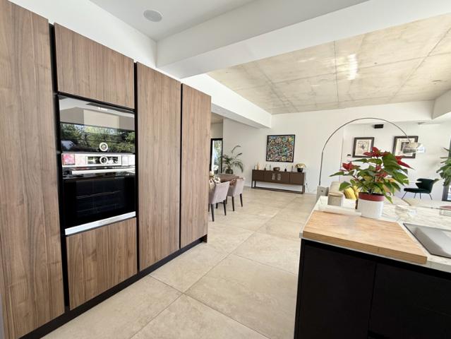 Maison contemporaine avec piscine