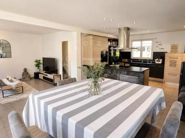 Maison contemporaine avec piscine à Annecy