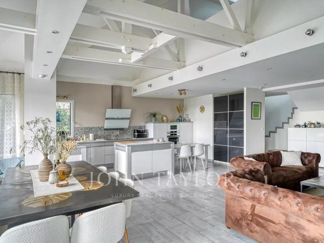 Maison contemporaine avec vues panoramiques et multiples ter. 262m² Herblay