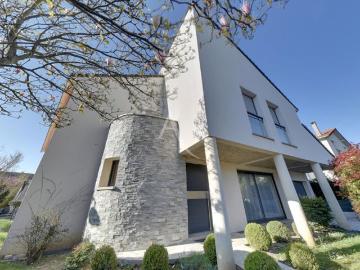Maison contemporaine Bry sur Marne environ 212m²
