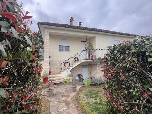 Maison contemporaine de 4 chambres, investissement locatif, proc