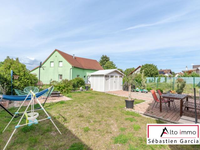Maison Contemporaine de 103 m2 133 m2au sol 4 Chambres