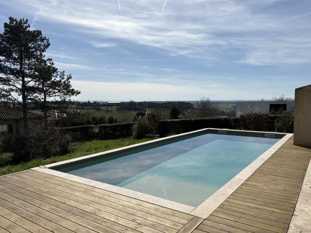 Maison contemporaine de 194m2 avec très belles vues à Lectoure
