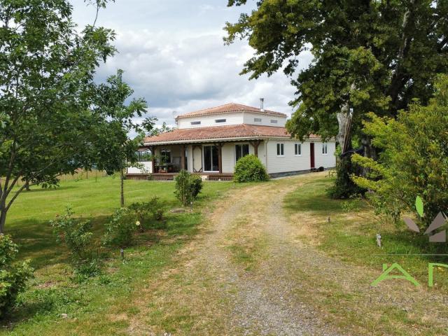 ? Maison contemporaine de 2009 Vue panoramique Secteu 150m² Eymouthiers