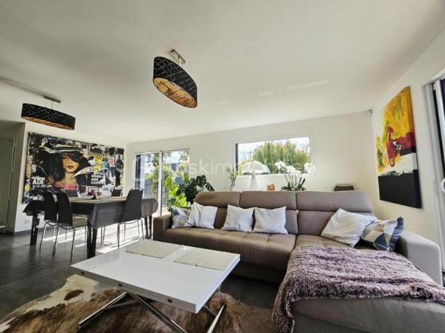 Maison contemporaine de standing – 5 chambres piscine
