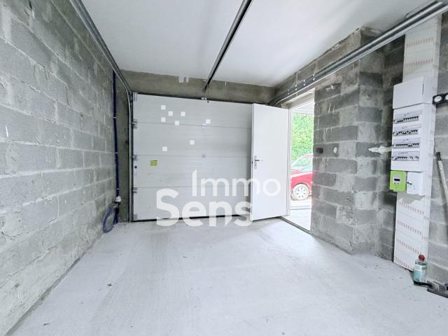 Maison contemporaine d'exception avec suite parentale, jardin, terrasses et garage