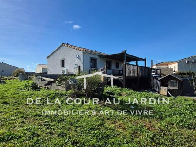 Maison contemporaine en rez de chaussée, bien situé