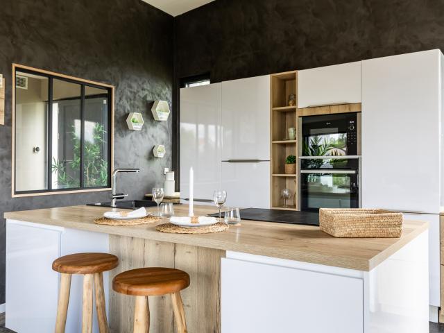 MAISON CONTEMPORAINE ET FAMILIALE