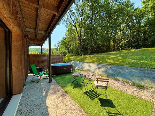 Maison contemporaine plain pied 5 chambres 153.53 m2