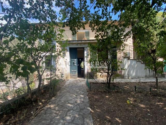 Maison, Contes