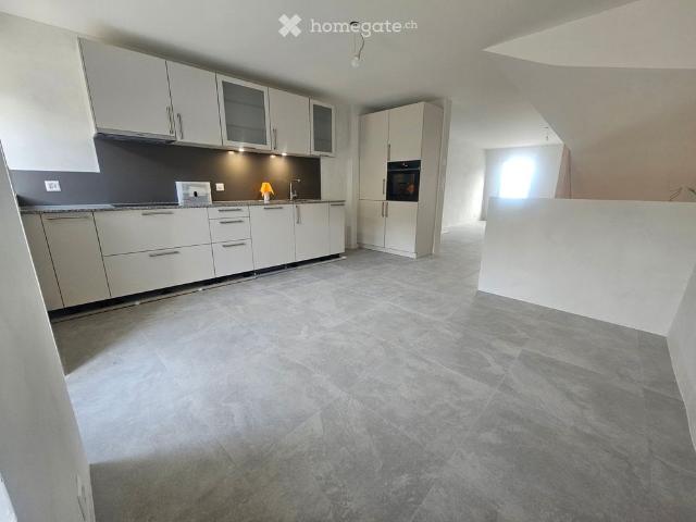 Maison contigüe entièrement rénovée Bougy Villars