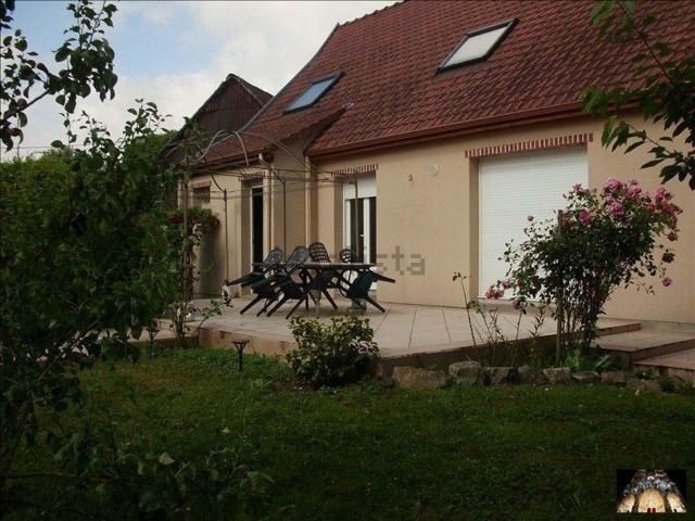 Maison, Conty