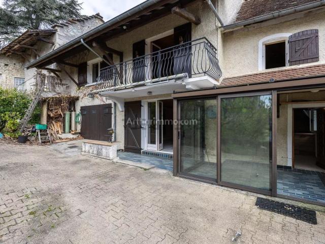 Maison, Conzieu