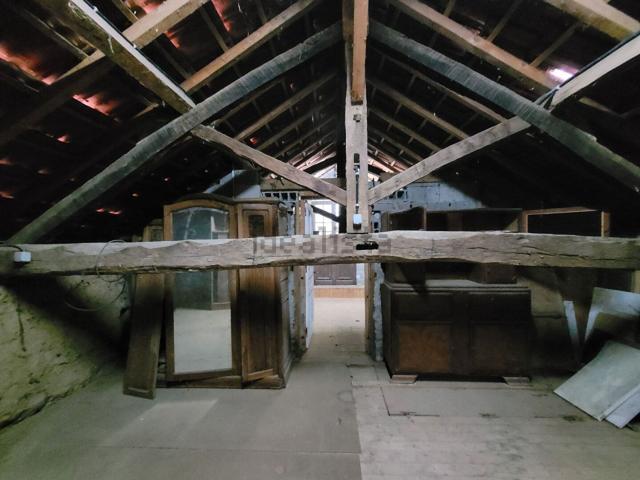 Maison, Corbelin
