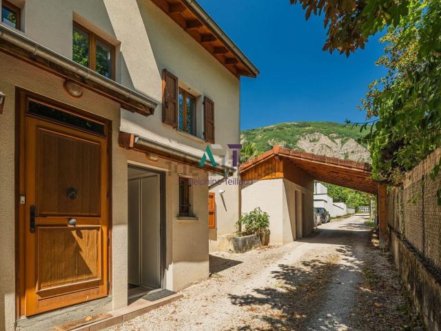 Maison, Meylan