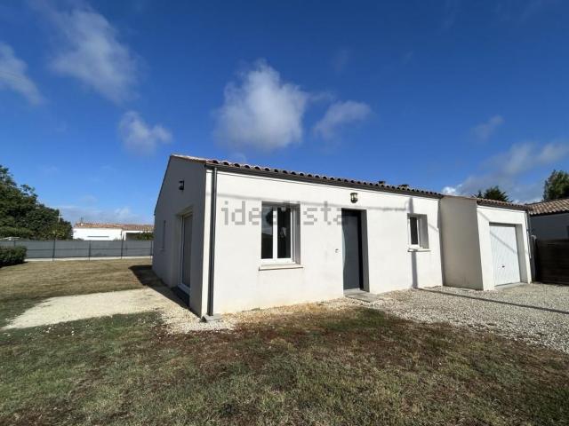 Maison, Corme Écluse