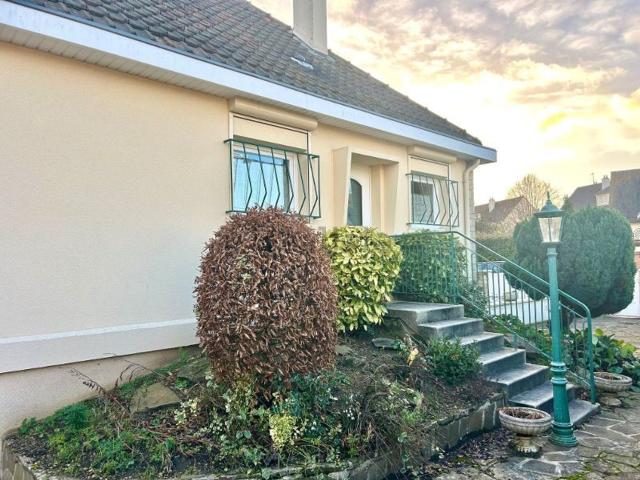 Maison, Cormelles le Royal