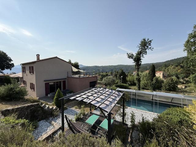 Maison, Corsavy