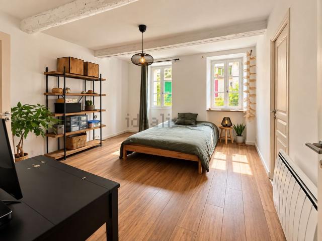 Maison, Corsavy