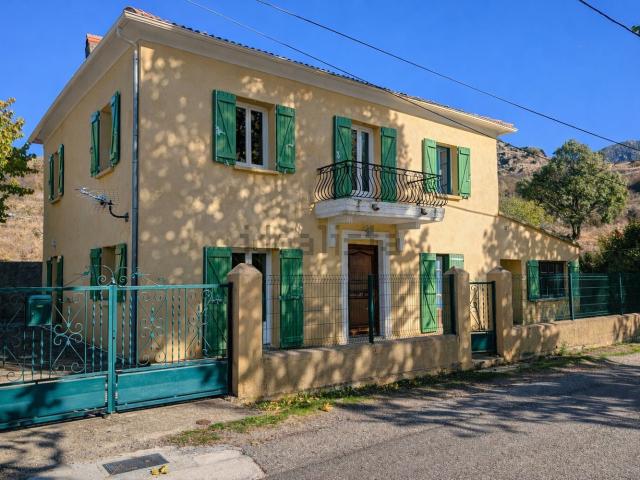 Maison, Corscia